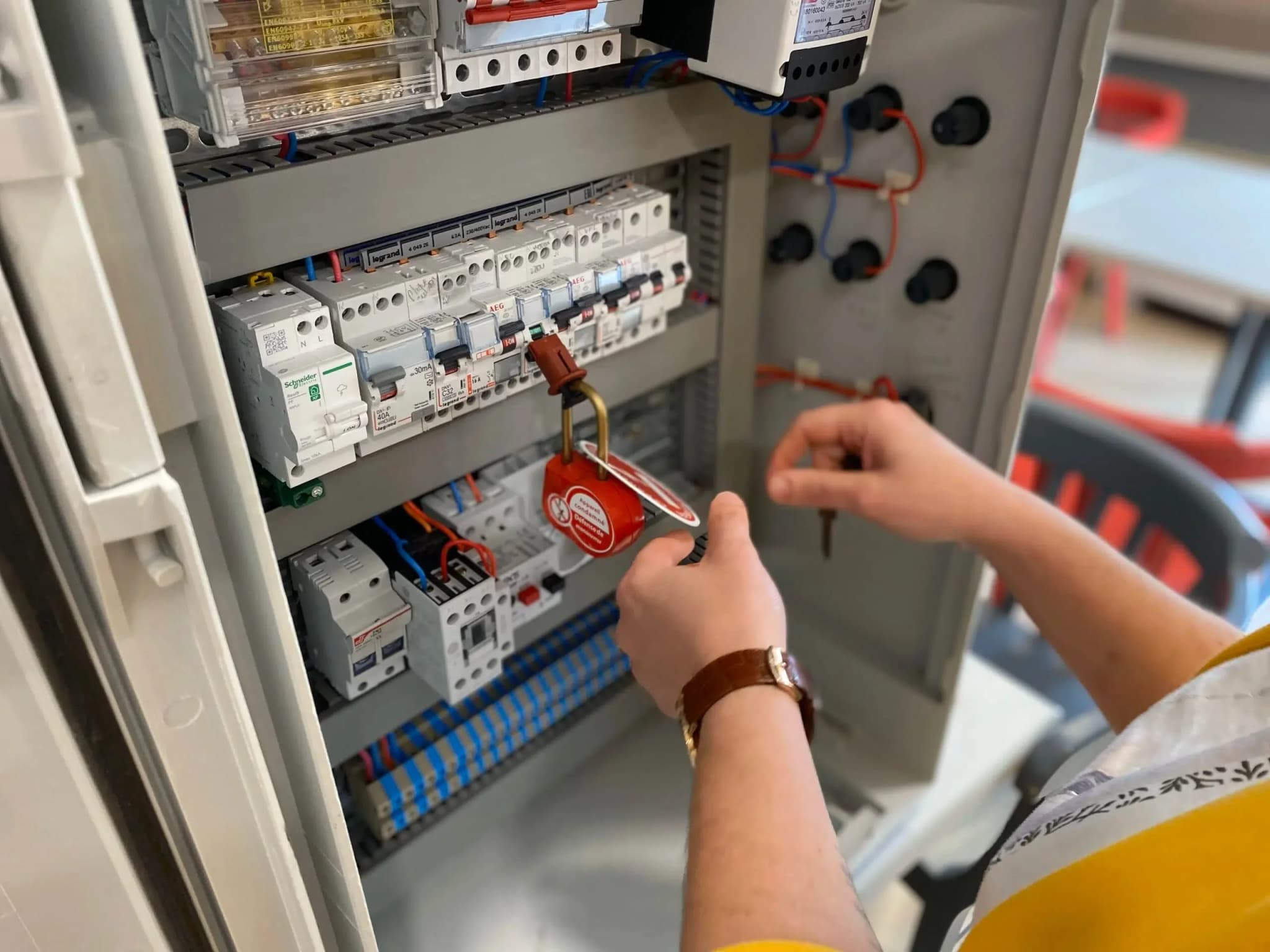 Habilitation Électrique BS/BE Manœuvre